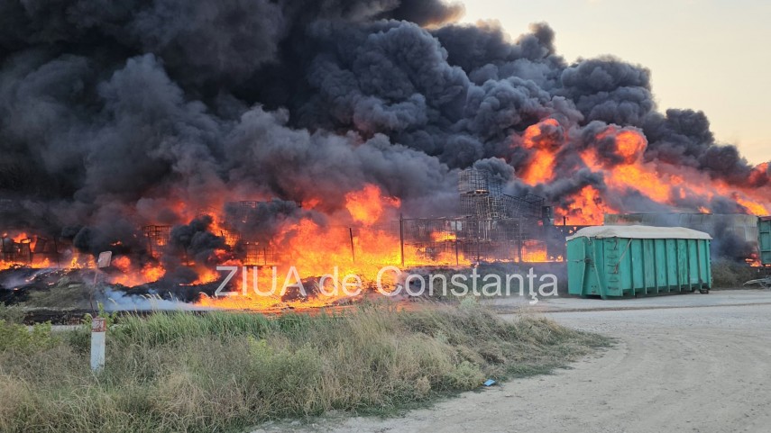 stiri constanta azi incendiu cu degajari mari de fum la un centru de colectare a plasticului intre lumina stiri constanta azi incendiu cu degajari mari de fum la un centru de colectare a plasticului intre lumina