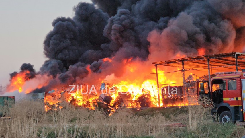 stiri constanta azi incendiu cu degajari mari de fum la un centru de colectare a plasticului intre lumina stiri constanta azi incendiu cu degajari mari de fum la un centru de colectare a plasticului intre lumina