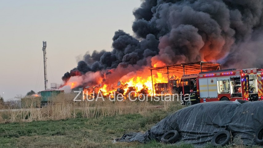 stiri constanta azi incendiu cu degajari mari de fum la un centru de colectare a plasticului intre lumina stiri constanta azi incendiu cu degajari mari de fum la un centru de colectare a plasticului intre lumina