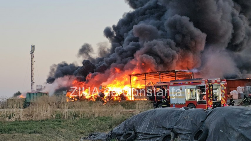 stiri constanta azi incendiu cu degajari mari de fum la un centru de colectare a plasticului intre lumina stiri constanta azi incendiu cu degajari mari de fum la un centru de colectare a plasticului intre lumina
