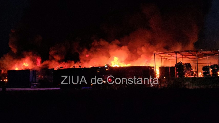 stiri constanta azi incendiu cu degajari mari de fum la un centru de colectare a plasticului intre lumina stiri constanta azi incendiu cu degajari mari de fum la un centru de colectare a plasticului intre lumina