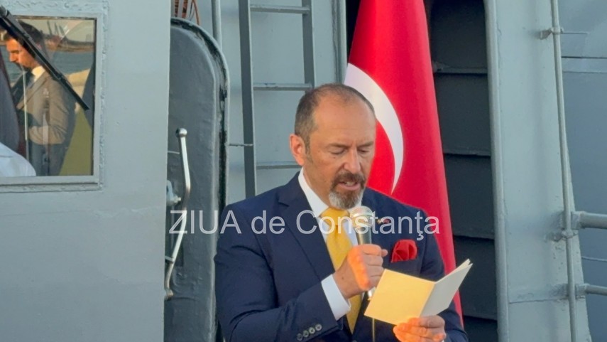 foto video trei nave militare turcesti la constanta romania pregateste vizita presedintelui erdo an la foto video trei nave militare turcesti la constanta romania pregateste vizita presedintelui erdo an la
