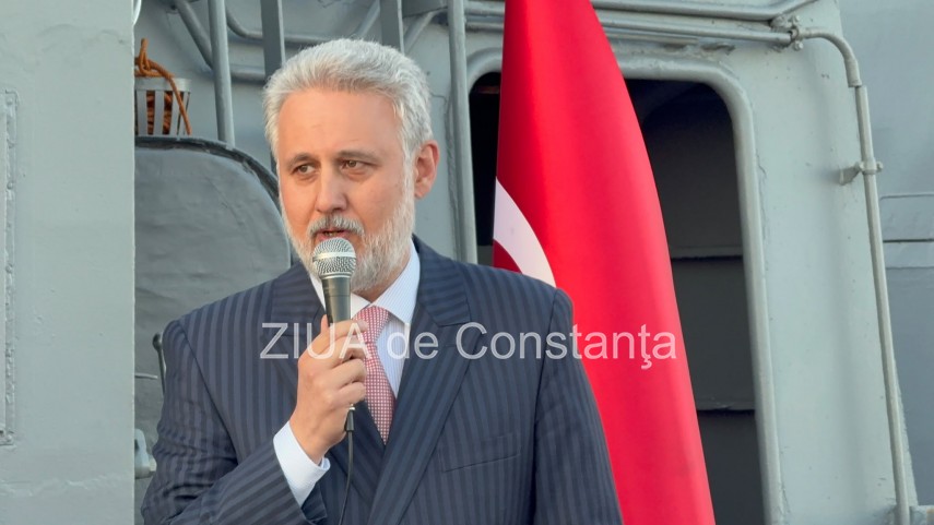 foto video trei nave militare turcesti la constanta romania pregateste vizita presedintelui erdo an la foto video trei nave militare turcesti la constanta romania pregateste vizita presedintelui erdo an la