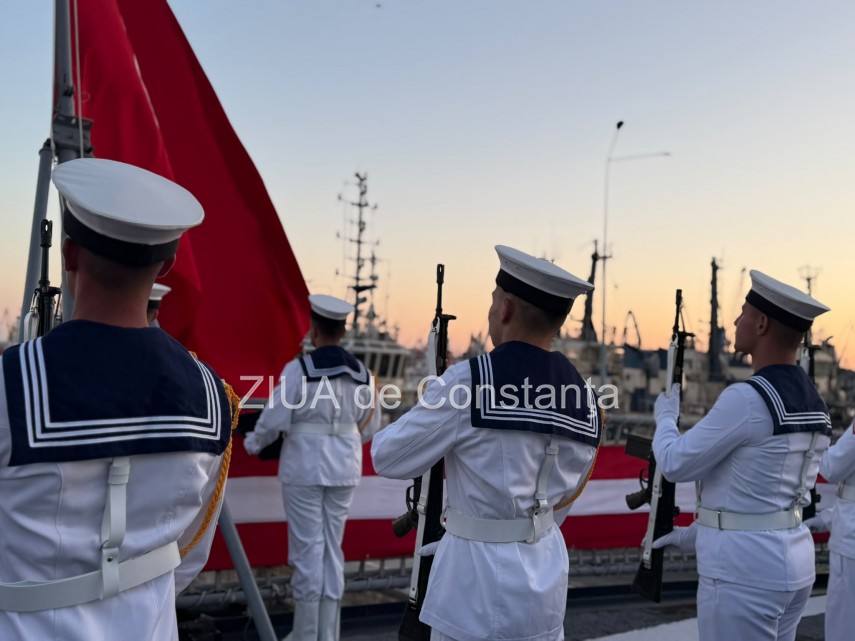 foto video trei nave militare turcesti la constanta romania pregateste vizita presedintelui erdo an la foto video trei nave militare turcesti la constanta romania pregateste vizita presedintelui erdo an la