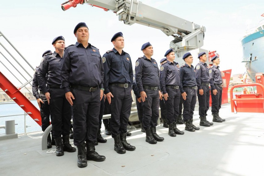foto ceremonie in portul constanta nava de pompieri care poate interveni trei zile fara realimentare foto ceremonie in portul constanta nava de pompieri care poate interveni trei zile fara realimentare