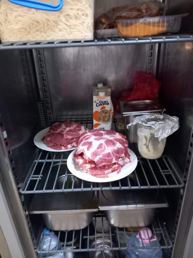 foto anpc amenzi de peste 2 9 milioane de lei dupa controale la nivel national nereguli in restaurante foto anpc amenzi de peste 2 9 milioane de lei dupa controale la nivel national nereguli in restaurante