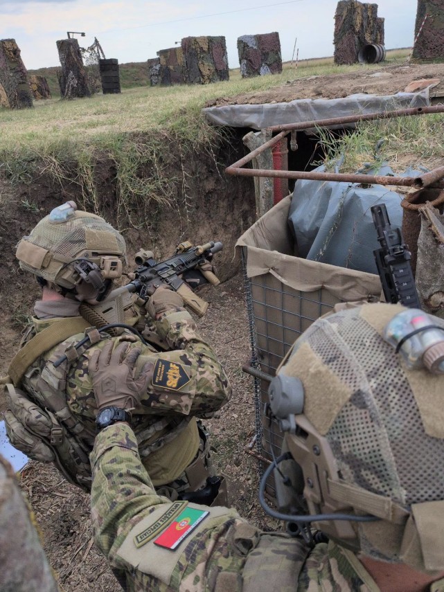 instruire la cel mai inalt nivel foto militarii batalionului 341 infanterie constanta alaturi de fortele instruire la cel mai inalt nivel foto militarii batalionului 341 infanterie constanta alaturi de fortele