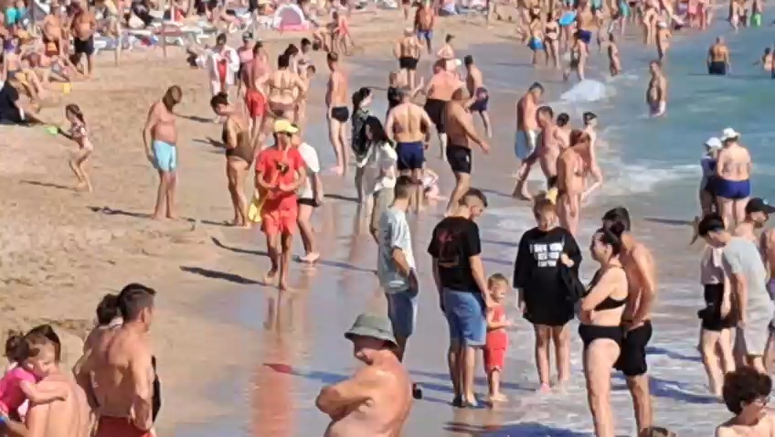 foto video steagul rosu pe plaja din eforie scaldatul este interzis 949527 foto video steagul rosu pe plaja din eforie scaldatul este interzis 949527