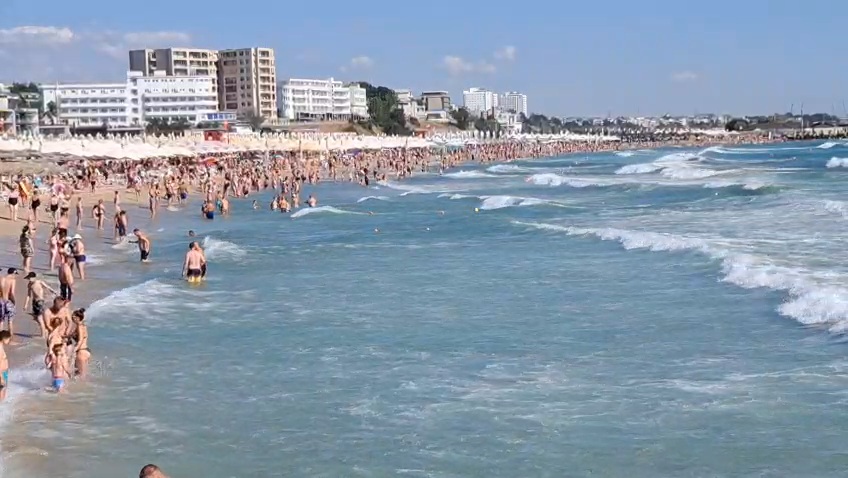 foto video steagul rosu pe plaja din eforie scaldatul este interzis 949527 foto video steagul rosu pe plaja din eforie scaldatul este interzis 949527