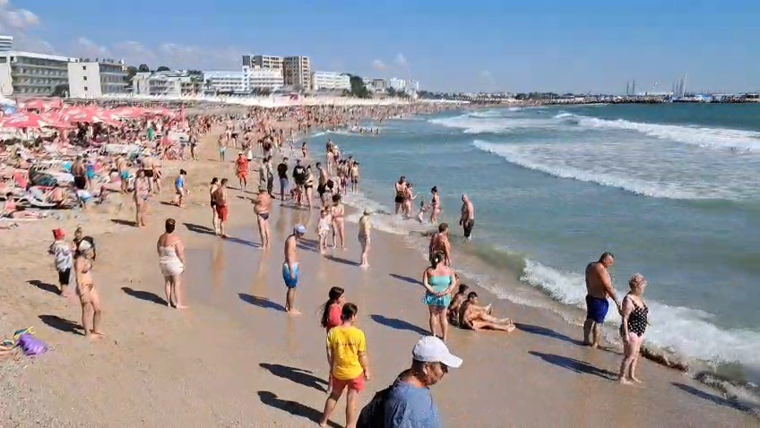 foto video steagul rosu pe plaja din eforie scaldatul este interzis 949527 foto video steagul rosu pe plaja din eforie scaldatul este interzis 949527