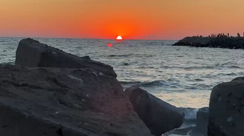 foto video corul madrigal a adus magia muzicii la rasarit pe plaja zoom beach din constanta 949648 foto video corul madrigal a adus magia muzicii la rasarit pe plaja zoom beach din constanta 949648