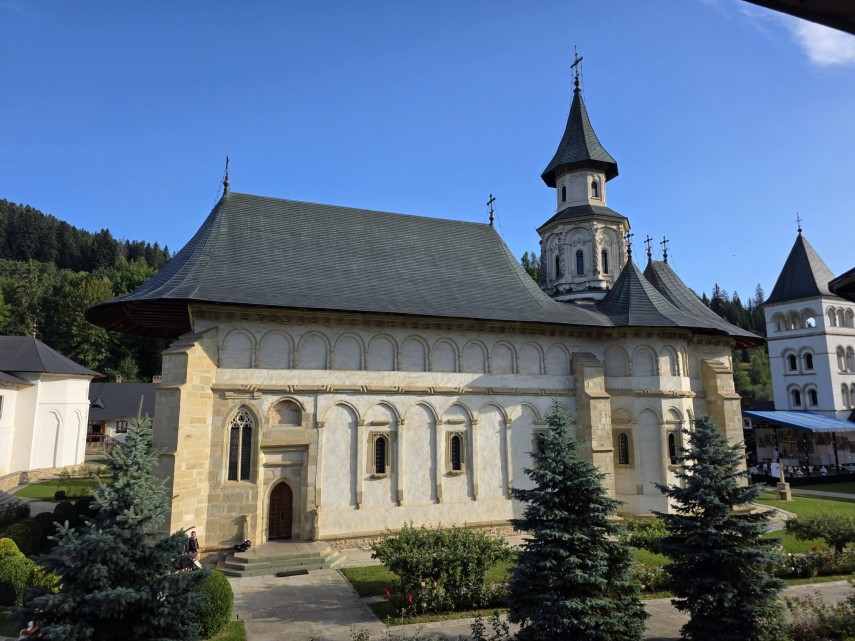 Sursa foto: Facebook/ Mânăstirea Putna