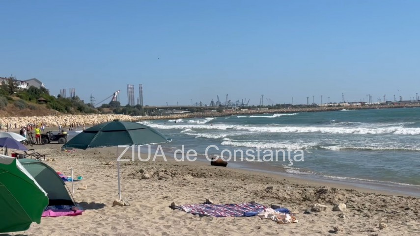 stiri constanta foto video alerta la eforie nord un obiect care pare a fi o mina marina descoperit pe stiri constanta foto video alerta la eforie nord un obiect care pare a fi o mina marina descoperit pe