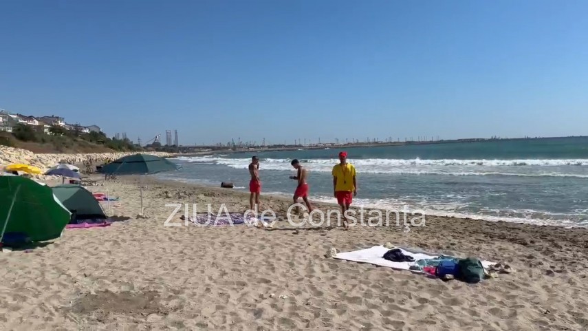 stiri constanta foto video alerta la eforie nord un obiect care pare a fi o mina marina descoperit pe stiri constanta foto video alerta la eforie nord un obiect care pare a fi o mina marina descoperit pe
