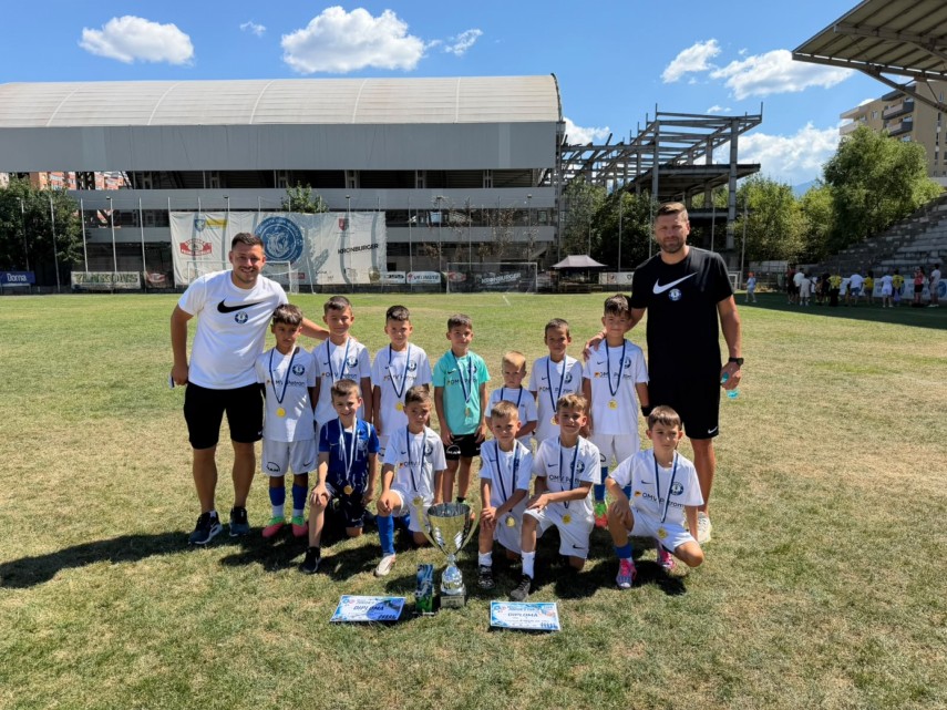 academia hagi invingatoare la toate categoriile turneului brasov junior s cup 2026 a obtinut si trei academia hagi invingatoare la toate categoriile turneului brasov junior s cup 2026 a obtinut si trei