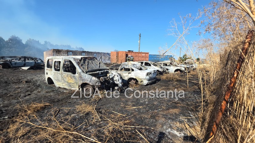 stiri constanta incendiu la o ferma la intrarea in lanurile pompierii intervin cu cinci autospeciale stiri constanta incendiu la o ferma la intrarea in lanurile pompierii intervin cu cinci autospeciale