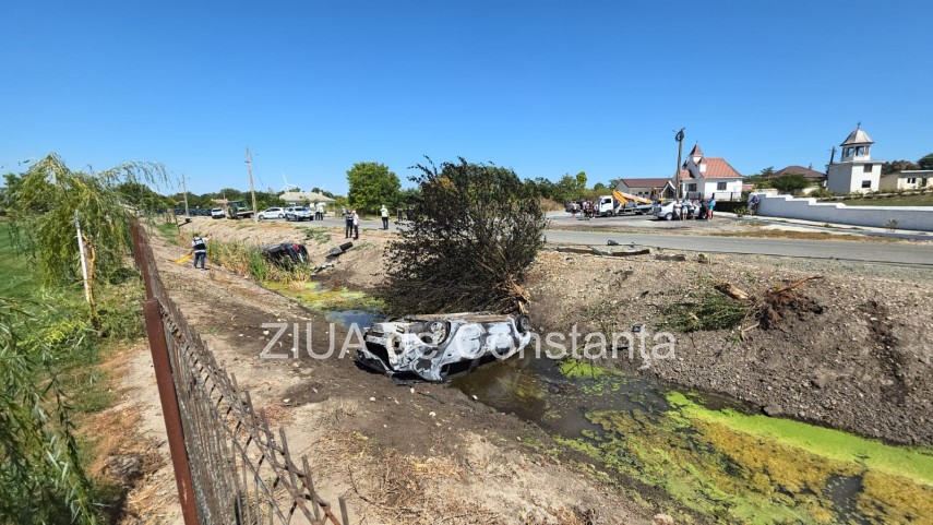 stiri constanta azi accident grav la pecineaga o masina s a rasturnat si a luat foc 950163