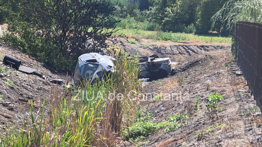 stiri constanta azi accident grav la pecineaga o masina s a rasturnat si a luat foc 950163