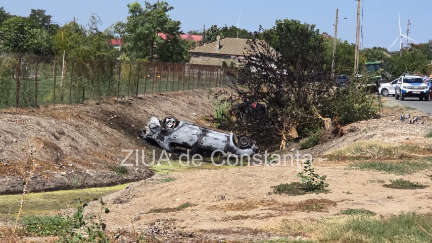 stiri constanta azi accident grav la pecineaga o masina s a rasturnat si a luat foc 950163 stiri constanta azi accident grav la pecineaga o masina s a rasturnat si a luat foc 950163