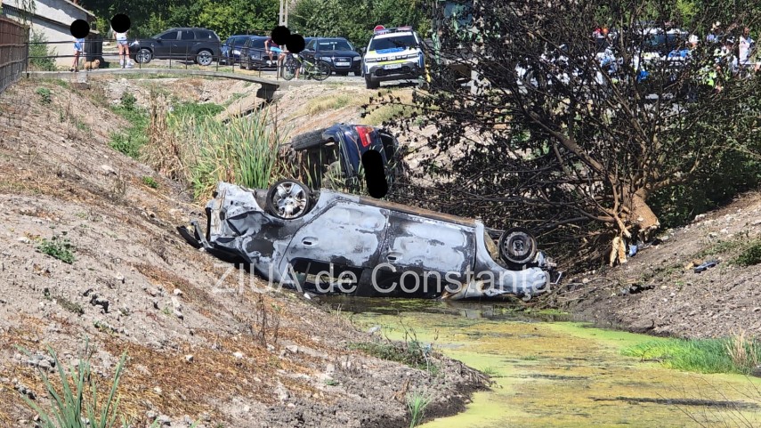 foto video cum arata autospeciala de politie care a luat foc dupa urmarirea de la pecineaga judetul constanta foto video cum arata autospeciala de politie care a luat foc dupa urmarirea de la pecineaga judetul constanta