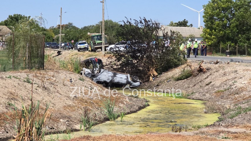 foto video cum arata autospeciala de politie care a luat foc dupa urmarirea de la pecineaga judetul constanta foto video cum arata autospeciala de politie care a luat foc dupa urmarirea de la pecineaga judetul constanta
