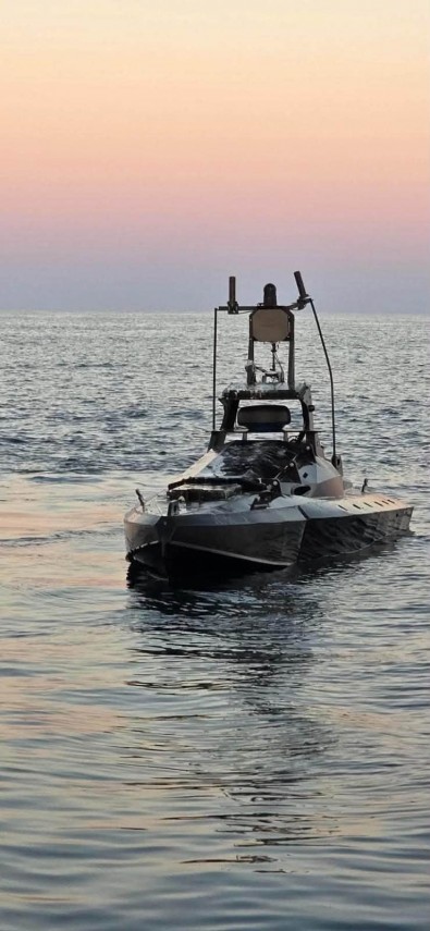 foto stiri constanta azi drona marina cu explozibil distrusa de un f 16 romanesc in apropierea platformei foto stiri constanta azi drona marina cu explozibil distrusa de un f 16 romanesc in apropierea platformei