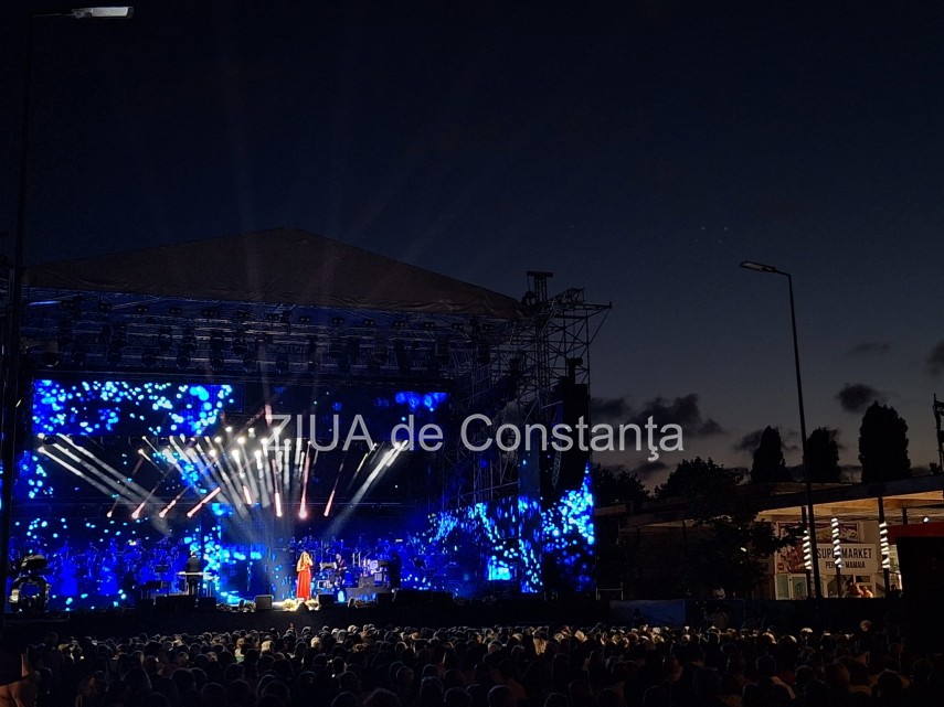 live video foto festivalul mamaia a revenit in piateta perla artisti consacrati pe scena unuia dintre live video foto festivalul mamaia a revenit in piateta perla artisti consacrati pe scena unuia dintre