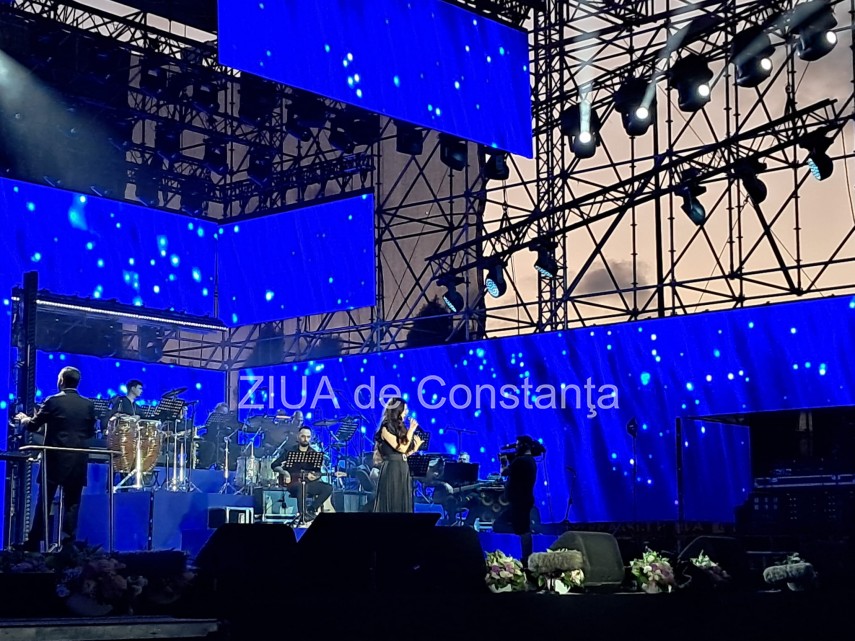 live video foto festivalul mamaia a revenit in piateta perla artisti consacrati pe scena unuia dintre live video foto festivalul mamaia a revenit in piateta perla artisti consacrati pe scena unuia dintre