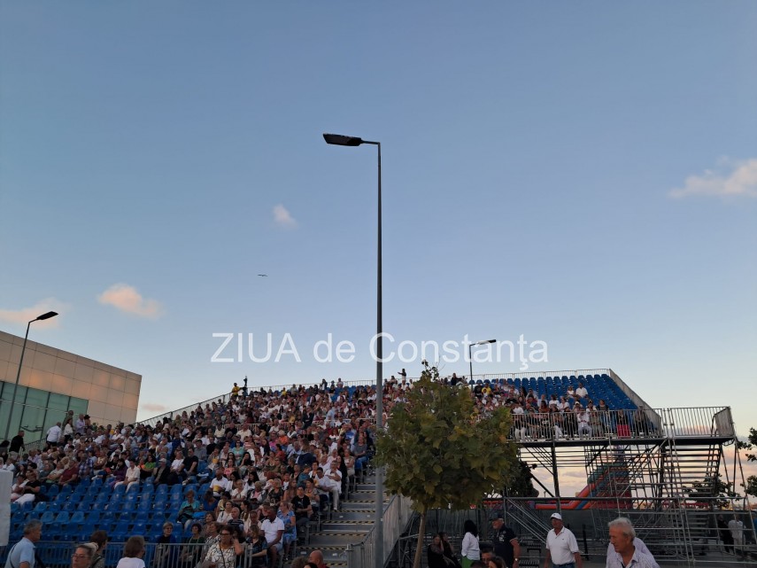 live video foto festivalul mamaia a revenit in piateta perla artisti consacrati pe scena unuia dintre live video foto festivalul mamaia a revenit in piateta perla artisti consacrati pe scena unuia dintre