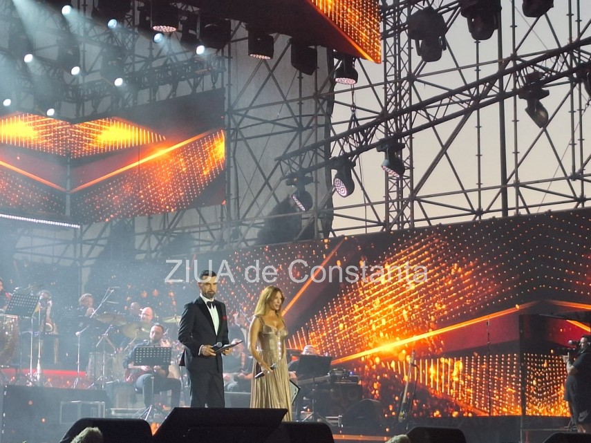 live foto a doua seara la festivalul national de muzica usoara mamaia inca zece concurenti pasesc in live foto a doua seara la festivalul national de muzica usoara mamaia inca zece concurenti pasesc in