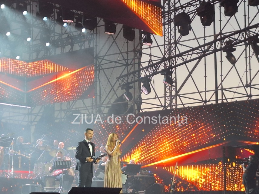 live foto a doua seara la festivalul national de muzica usoara mamaia inca zece concurenti pasesc in live foto a doua seara la festivalul national de muzica usoara mamaia inca zece concurenti pasesc in