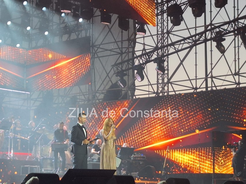 live foto a doua seara la festivalul national de muzica usoara mamaia inca zece concurenti pasesc in live foto a doua seara la festivalul national de muzica usoara mamaia inca zece concurenti pasesc in