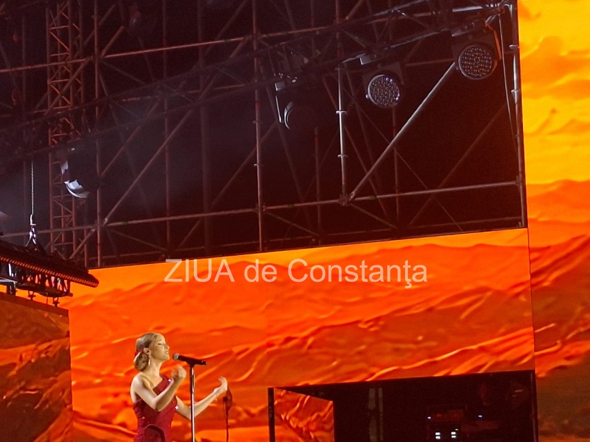 live foto a doua seara la festivalul national de muzica usoara mamaia inca zece concurenti pasesc in live foto a doua seara la festivalul national de muzica usoara mamaia inca zece concurenti pasesc in