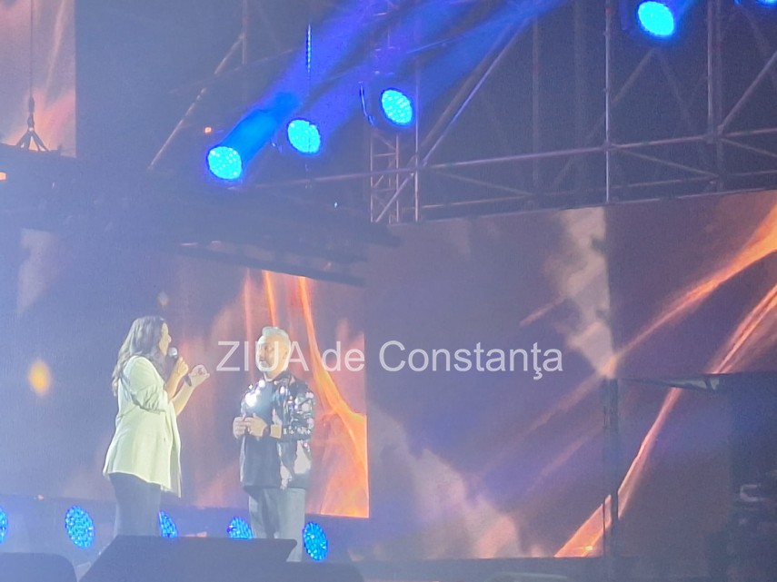 live foto a doua seara la festivalul national de muzica usoara mamaia inca zece concurenti pasesc in live foto a doua seara la festivalul national de muzica usoara mamaia inca zece concurenti pasesc in