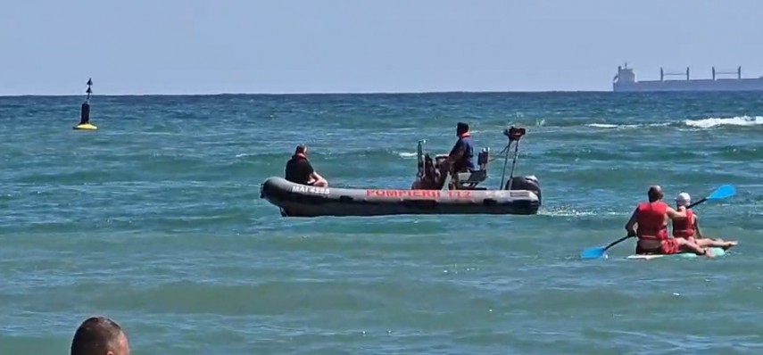 foto video update copil de 15 ani in pericol de inec la plaja gaia din constanta minorul transportat foto video update copil de 15 ani in pericol de inec la plaja gaia din constanta minorul transportat