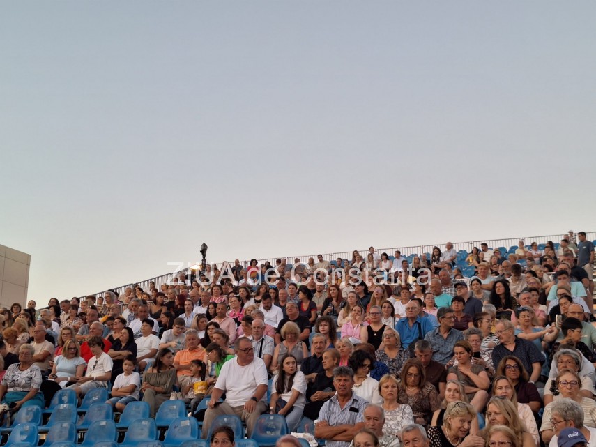 foto video seara de gala la festivalul national de muzica usoara mamaia decernarea premiilor si voci foto video seara de gala la festivalul national de muzica usoara mamaia decernarea premiilor si voci