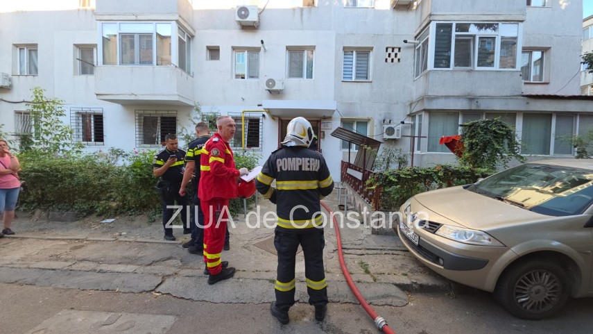 incendiu intr un apartament din constanta pompierii intervin pe aleea lalelelor 950562 incendiu intr un apartament din constanta pompierii intervin pe aleea lalelelor 950562