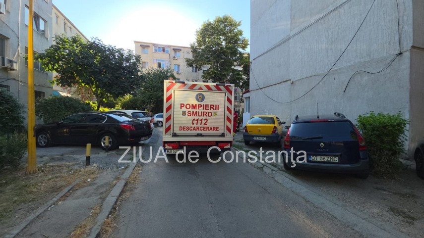 incendiu intr un apartament din constanta pompierii intervin pe aleea lalelelor 950562 incendiu intr un apartament din constanta pompierii intervin pe aleea lalelelor 950562
