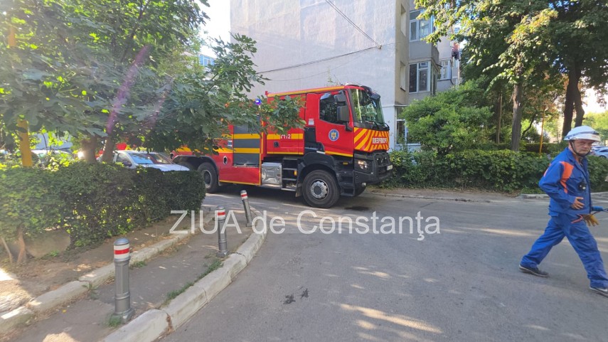 incendiu intr un apartament din constanta pompierii intervin pe aleea lalelelor 950562 incendiu intr un apartament din constanta pompierii intervin pe aleea lalelelor 950562