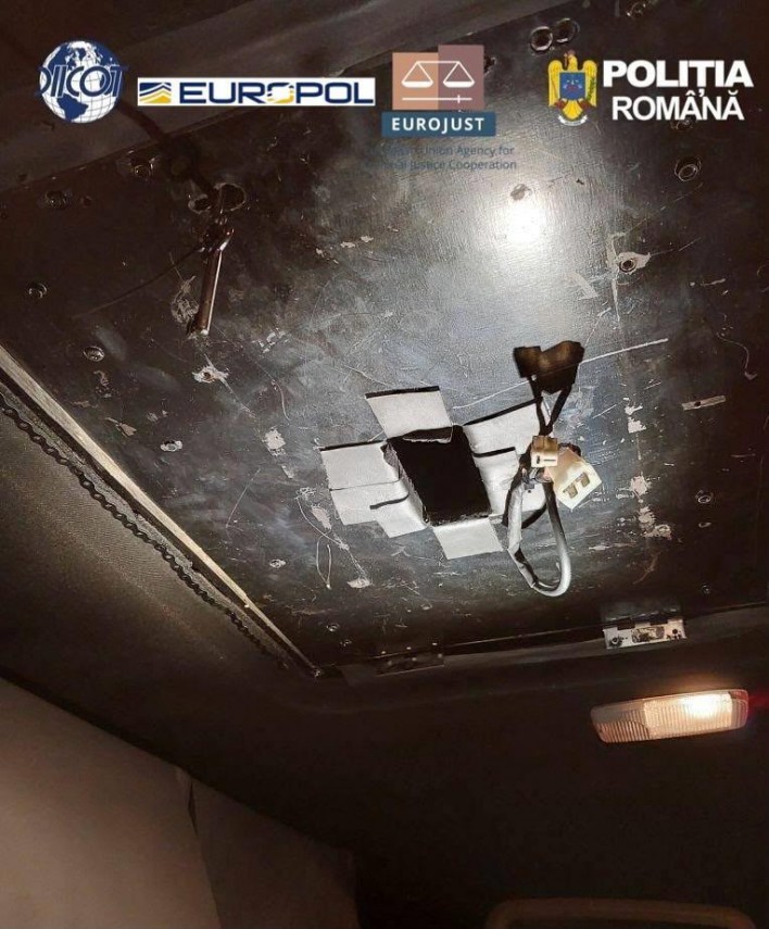 foto retea transfrontaliera de trafic de cocaina canabis si hasis sparta de diicot droguri de 25 de milioane foto retea transfrontaliera de trafic de cocaina canabis si hasis sparta de diicot droguri de 25 de milioane