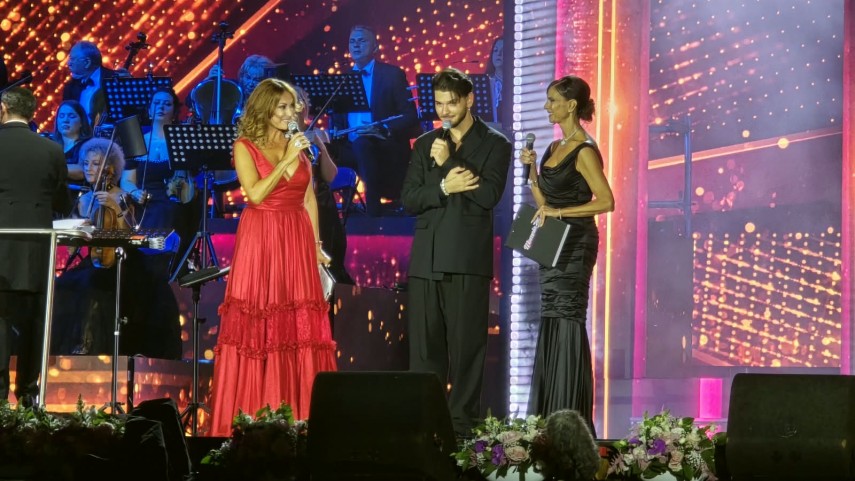 paula seling si alexandru gorgos au castigat marele trofeu al festivalului national de muzica usoara paula seling si alexandru gorgos au castigat marele trofeu al festivalului national de muzica usoara