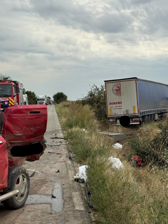 foto video stiri constanta accident grav la iesirea de pe autostrada a2 spre ciocarlia intervine elicopterul foto video stiri constanta accident grav la iesirea de pe autostrada a2 spre ciocarlia intervine elicopterul