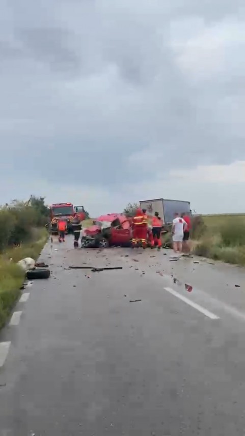 foto video stiri constanta accident grav la iesirea de pe autostrada a2 spre ciocarlia intervine elicopterul foto video stiri constanta accident grav la iesirea de pe autostrada a2 spre ciocarlia intervine elicopterul
