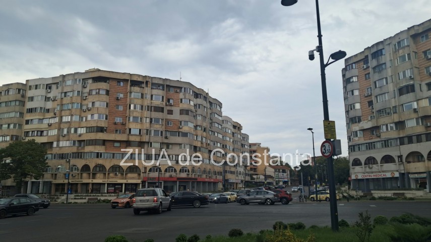 stiri constanta foto semafoarele din zona trocadero nu functioneaza 950881 stiri constanta foto semafoarele din zona trocadero nu functioneaza 950881
