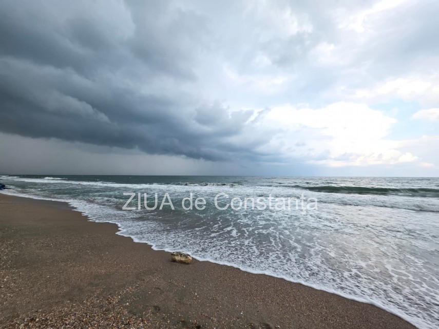 foto video fotoreportaj cod portocaliu de vreme severa in constanta imagini spectaculoase cu cerul care foto video fotoreportaj cod portocaliu de vreme severa in constanta imagini spectaculoase cu cerul care