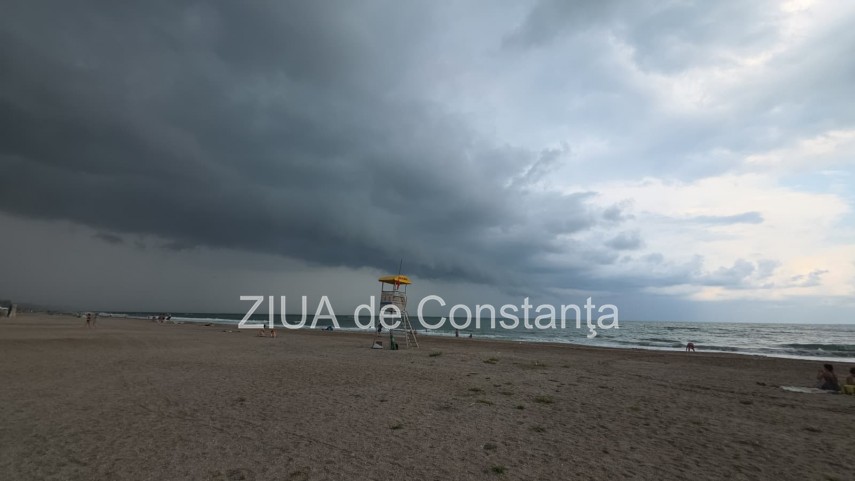 foto video fotoreportaj cod portocaliu de vreme severa in constanta imagini spectaculoase cu cerul care foto video fotoreportaj cod portocaliu de vreme severa in constanta imagini spectaculoase cu cerul care