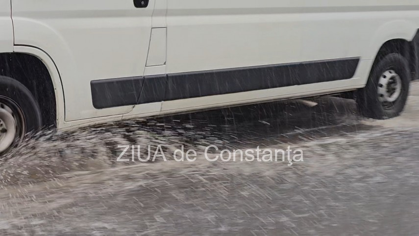 foto video vreme severa in constanta ploaia torentiala a pus stapanire pe oras 951075 foto video vreme severa in constanta ploaia torentiala a pus stapanire pe oras 951075