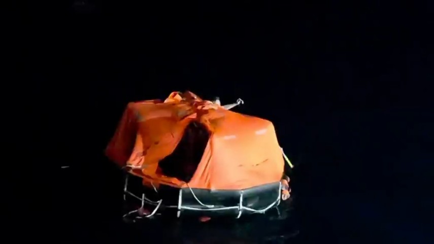 foto video primele imagini de la salvarea dramatica din marea neagra cum au fost preluati marinarii de foto video primele imagini de la salvarea dramatica din marea neagra cum au fost preluati marinarii de