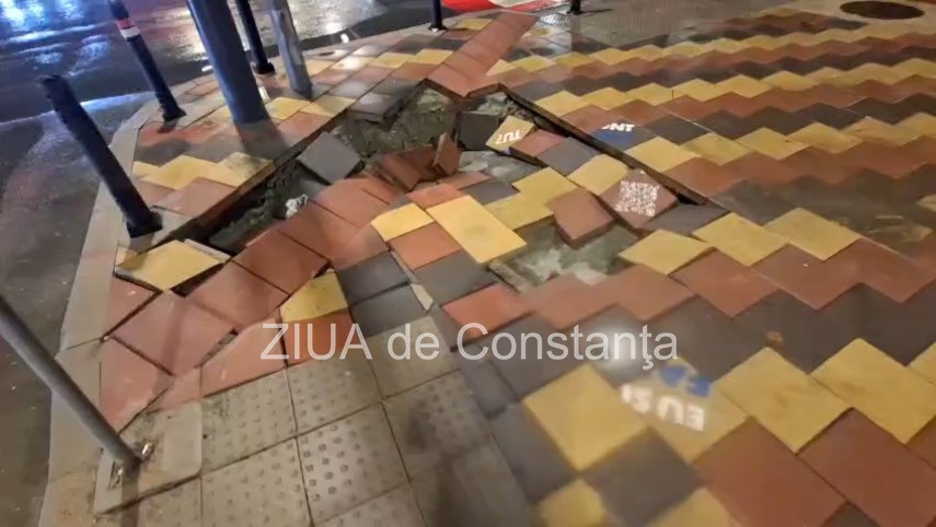 foto video trotuar surpat la intersectia icil din constanta pe fondul vremii instabile un crater periculos foto video trotuar surpat la intersectia icil din constanta pe fondul vremii instabile un crater periculos