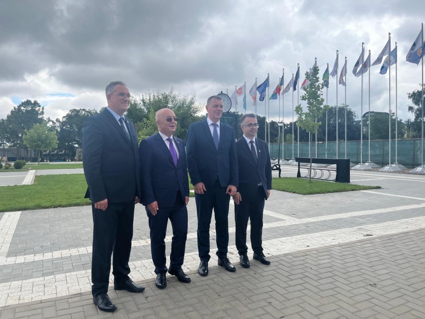 municipiul tulcea si ungheni au semnat acordul de infratire parteneriat oficial consfintit de ziua independentei municipiul tulcea si ungheni au semnat acordul de infratire parteneriat oficial consfintit de ziua independentei